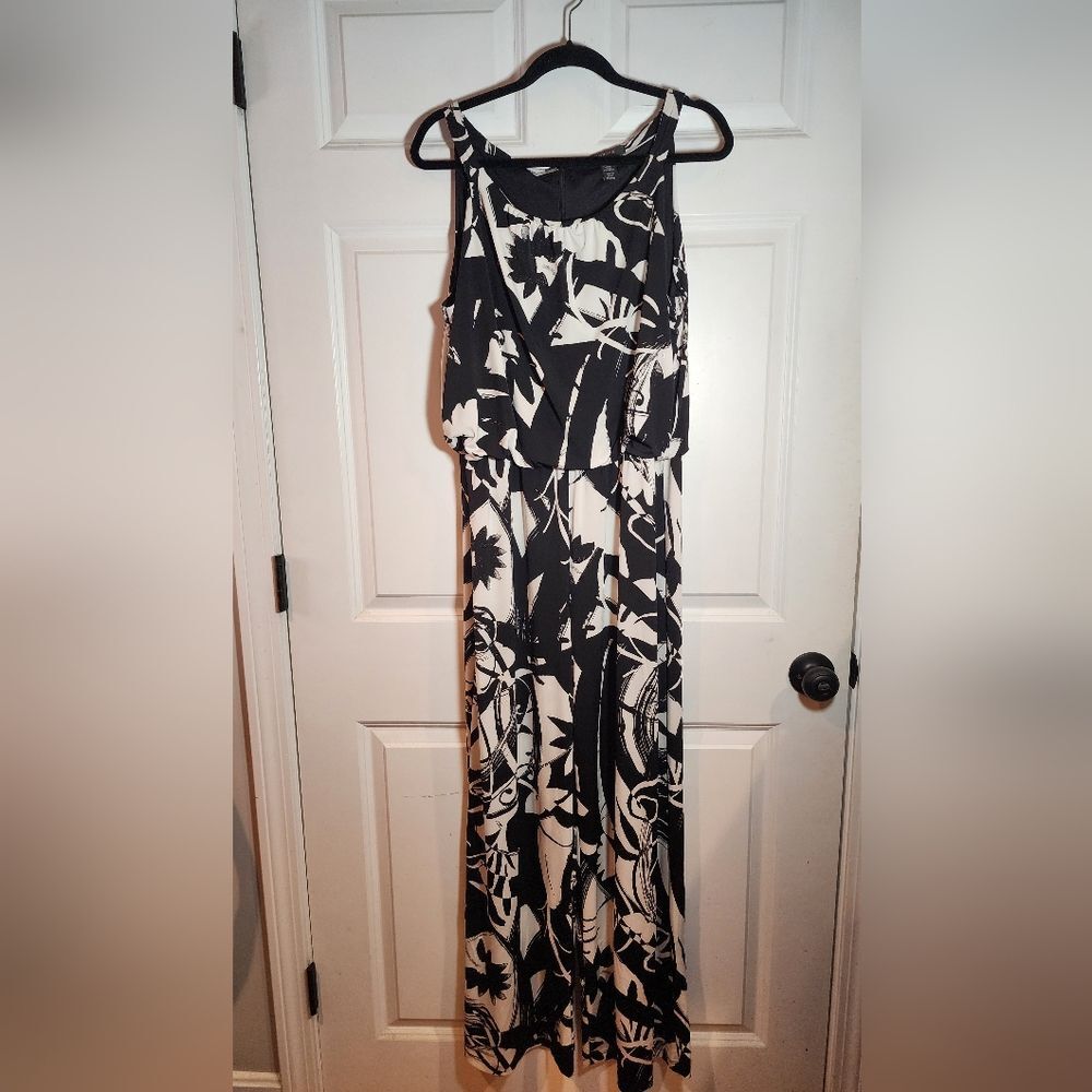 Style & Co Stretchy Black And White Sleeveless Abstract Pattern Jumpsuit Large